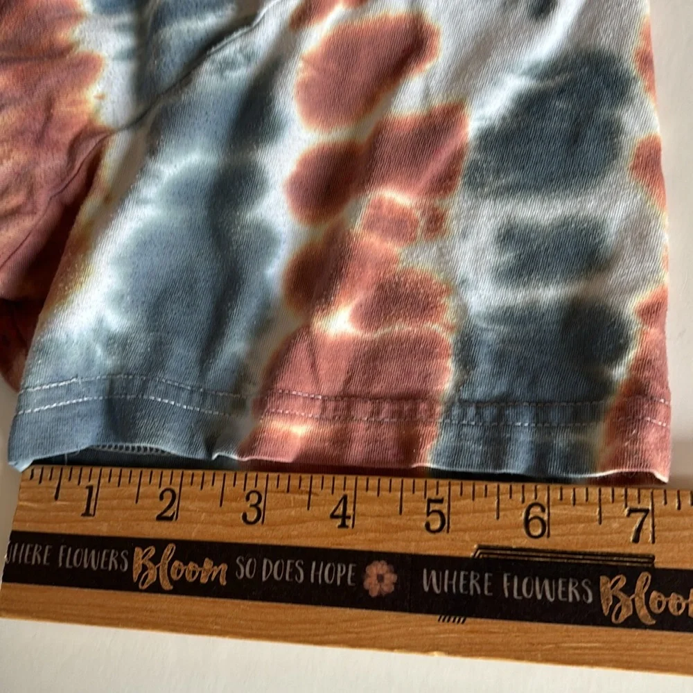 Polo V neck Tie Dye T Shirt 2XL MENS V NECK RED WHITE AND BLUE TUE DYE T